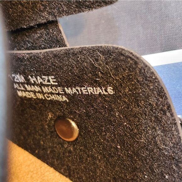 BRAND NEW CUSHIONAIRE LEATHER  CLOGS MULES SLIPPERS SANDALS - Picture 4 of 16